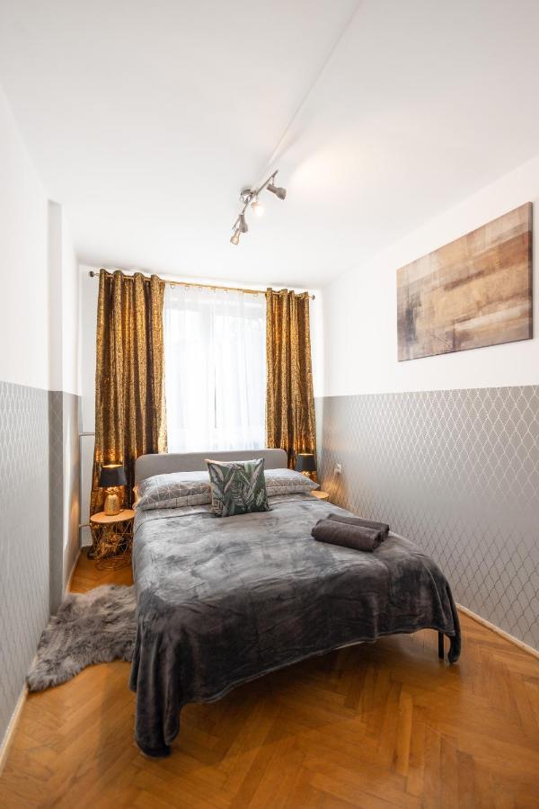 Clicktheflat Stawki Apart Rooms Varşovia Exterior foto