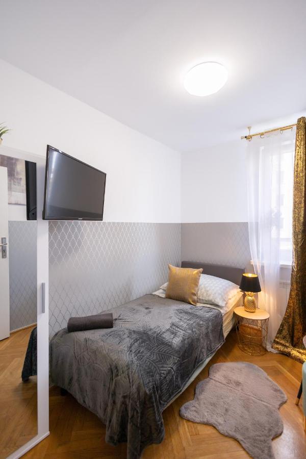 Clicktheflat Stawki Apart Rooms Varşovia Exterior foto