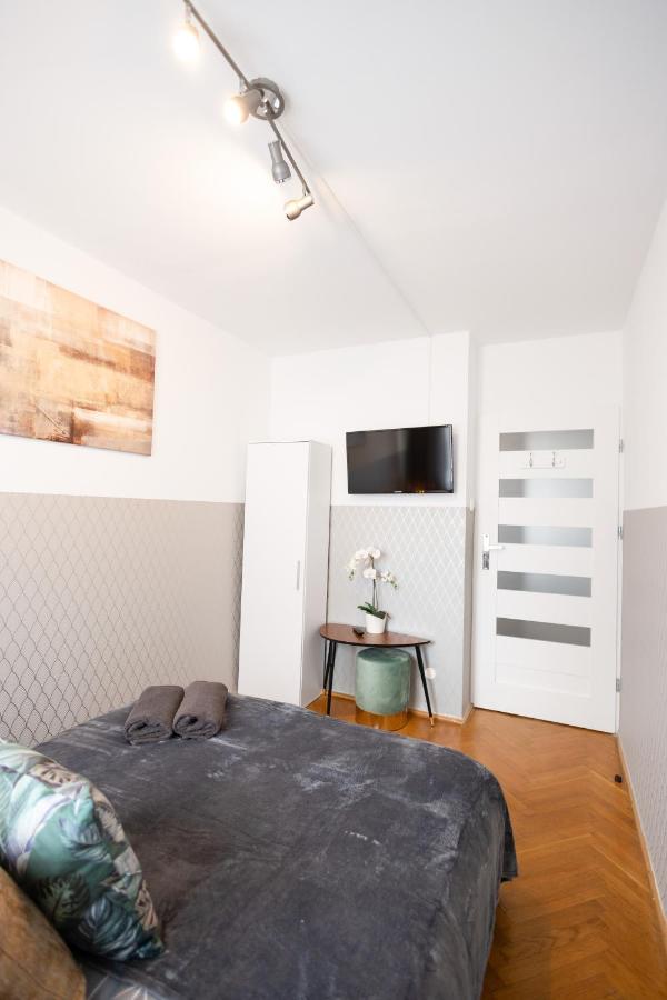 Clicktheflat Stawki Apart Rooms Varşovia Exterior foto